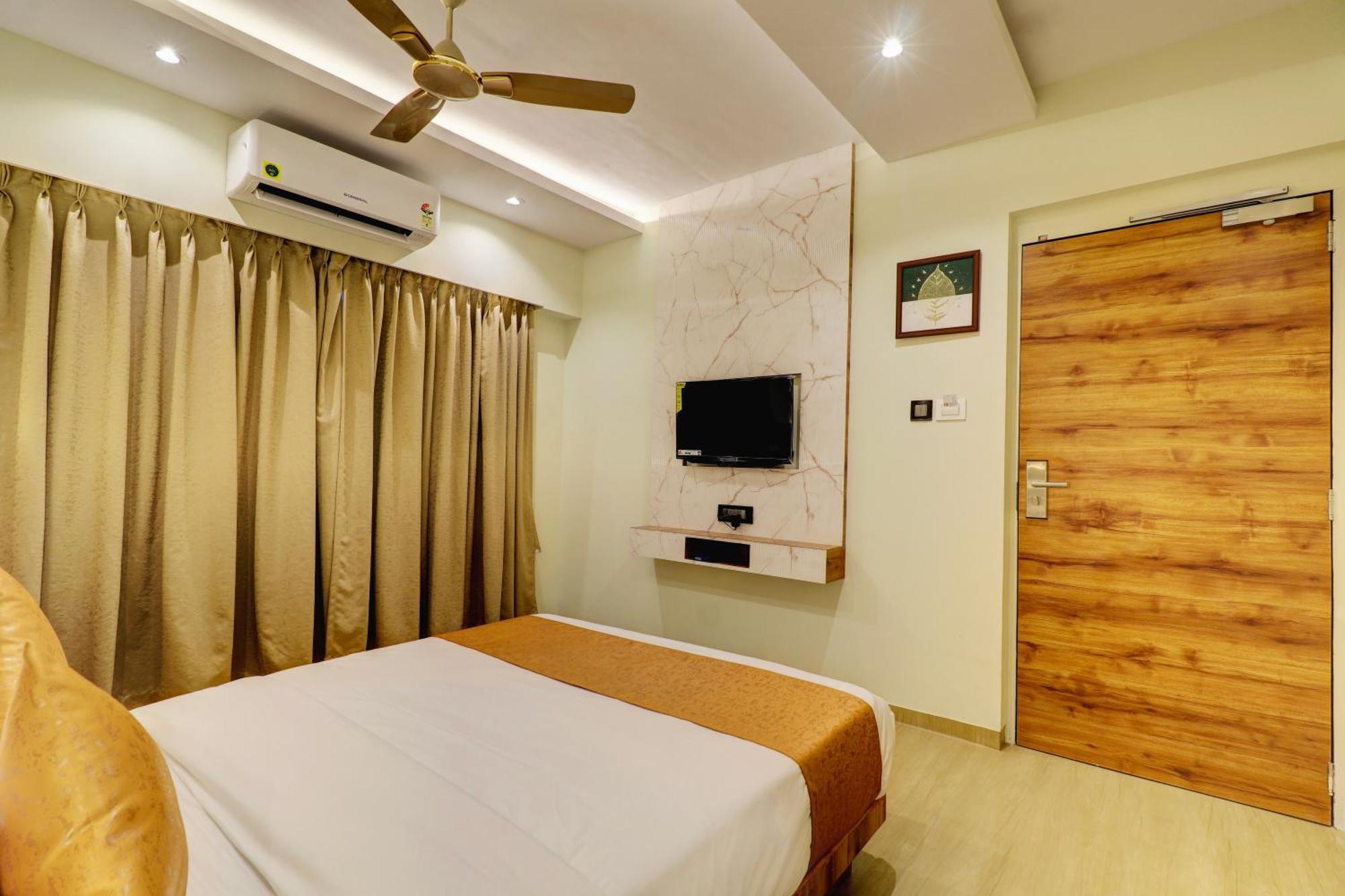 Home2 Studio Apartments Mumbai Exteriör bild